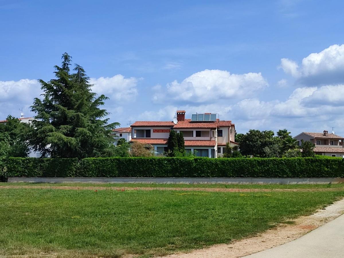 Apartments Norma Фунтана Екстер'єр фото