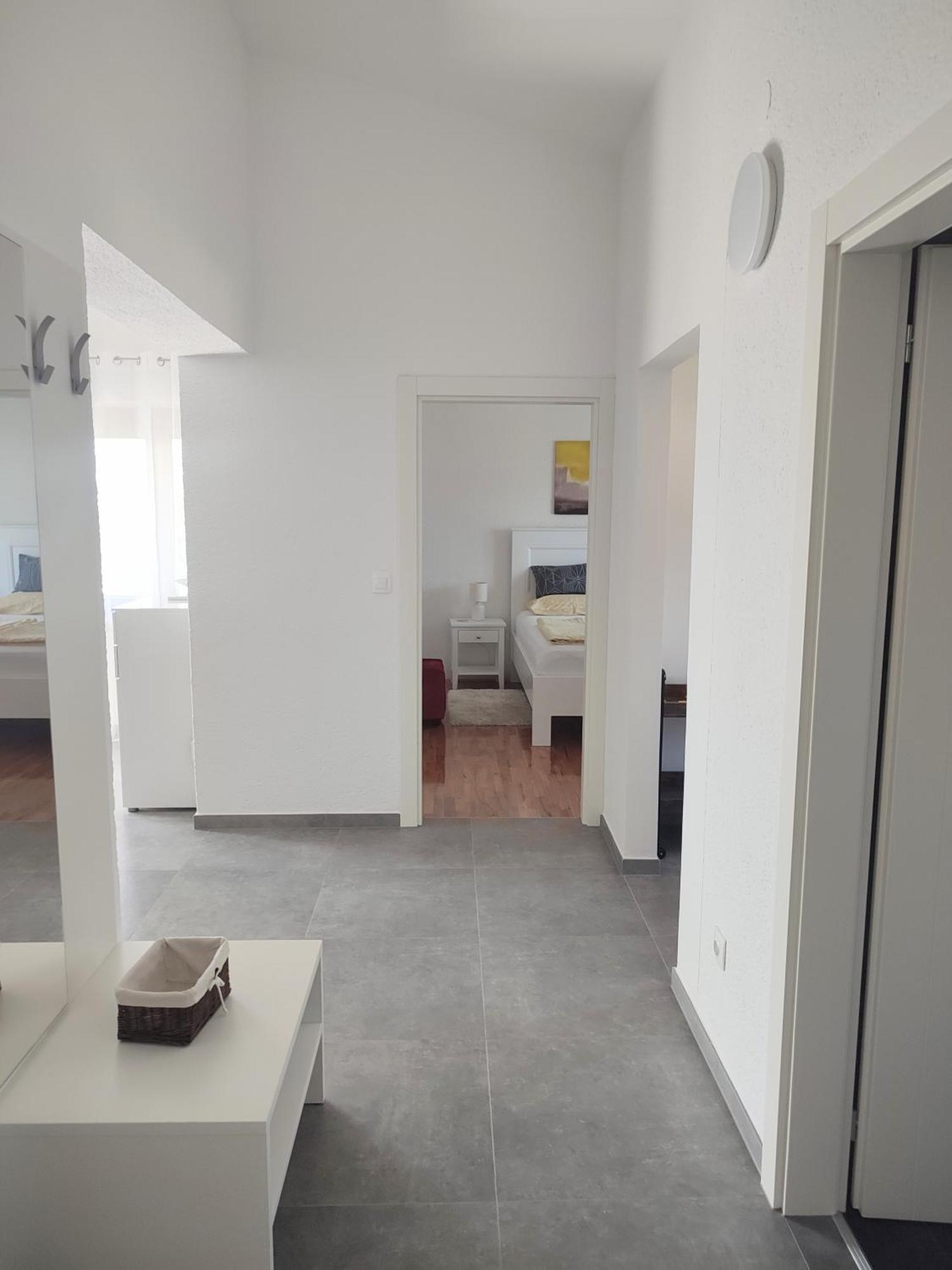 Apartments Norma Фунтана Екстер'єр фото